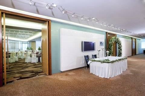 Vista By Ihg Hotel 4*