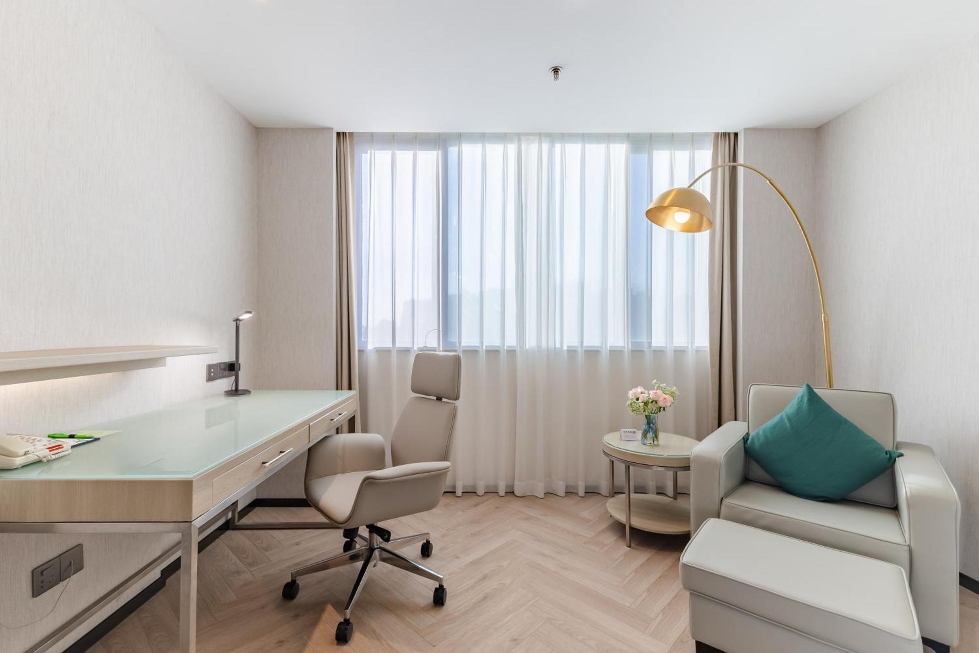 Hotel Vista By Ihg 4*