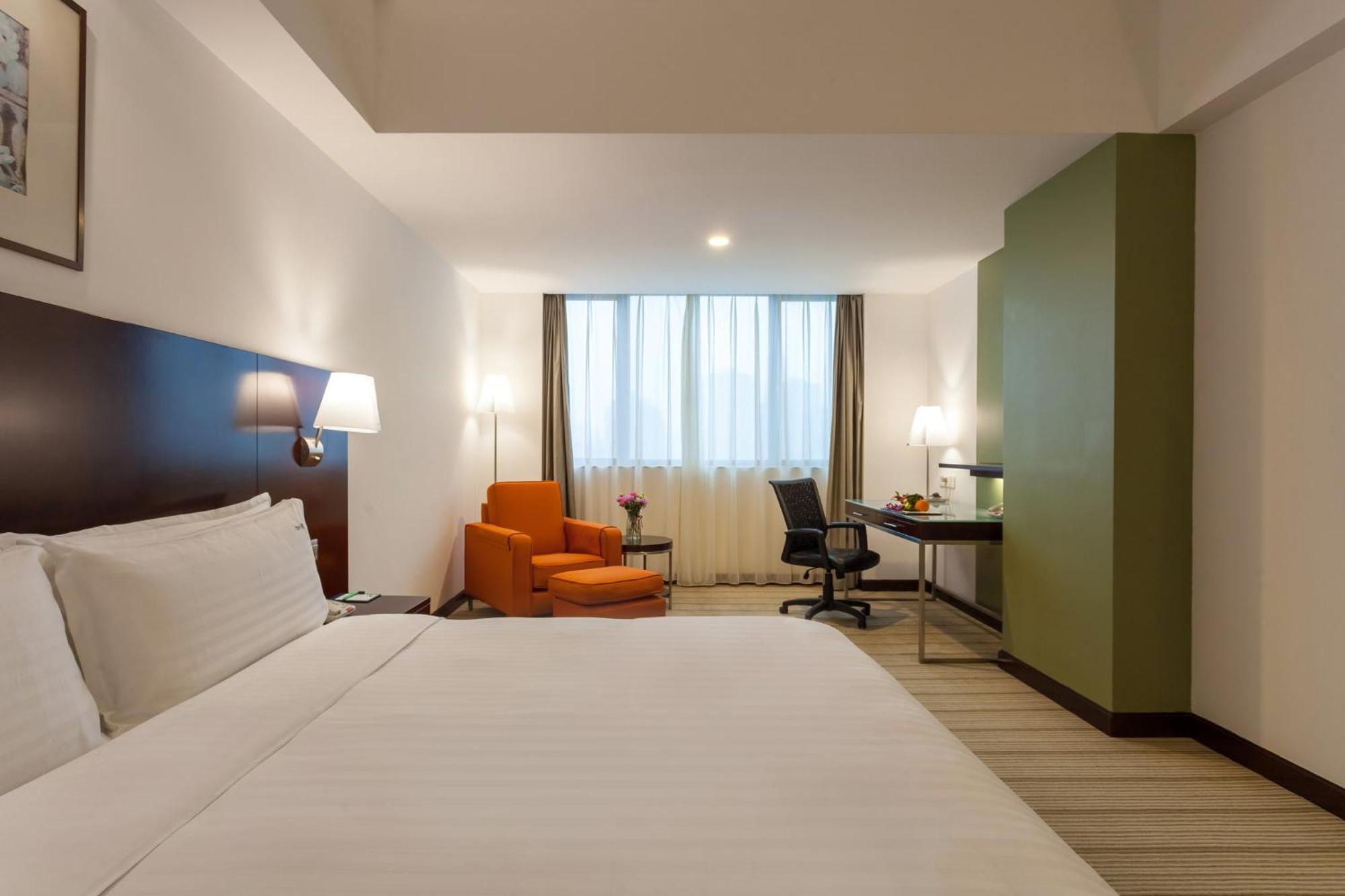Vista By Ihg Hotel 4*